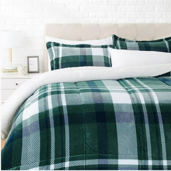 Ultra Soft MicroMink  and Sherpa Comforter set in Green Plaid, size King - Picture 1 of 5